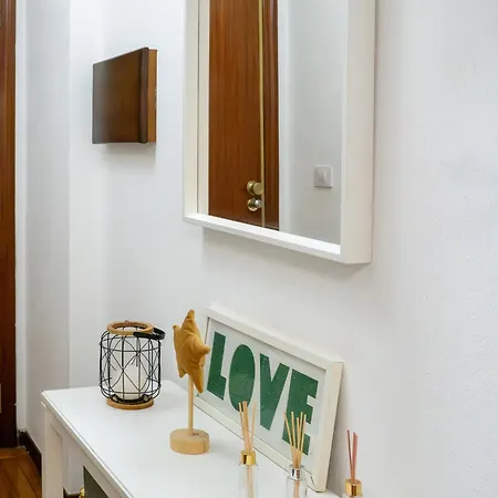 Centro Vialia Ave 4pax ツ By Rias Baixas * Vigo