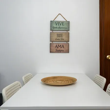 Apartmán Centro Vialia Ave 4pax ツ By Rias Baixas *