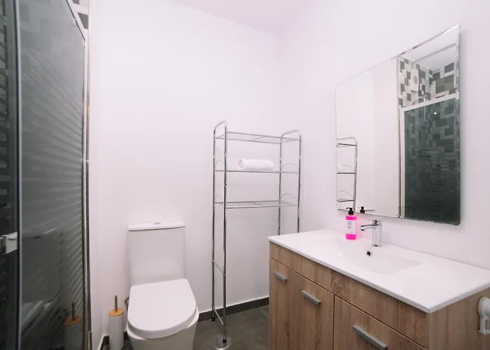 Centrico Y Comodo En Zona Vialia By * Vigo